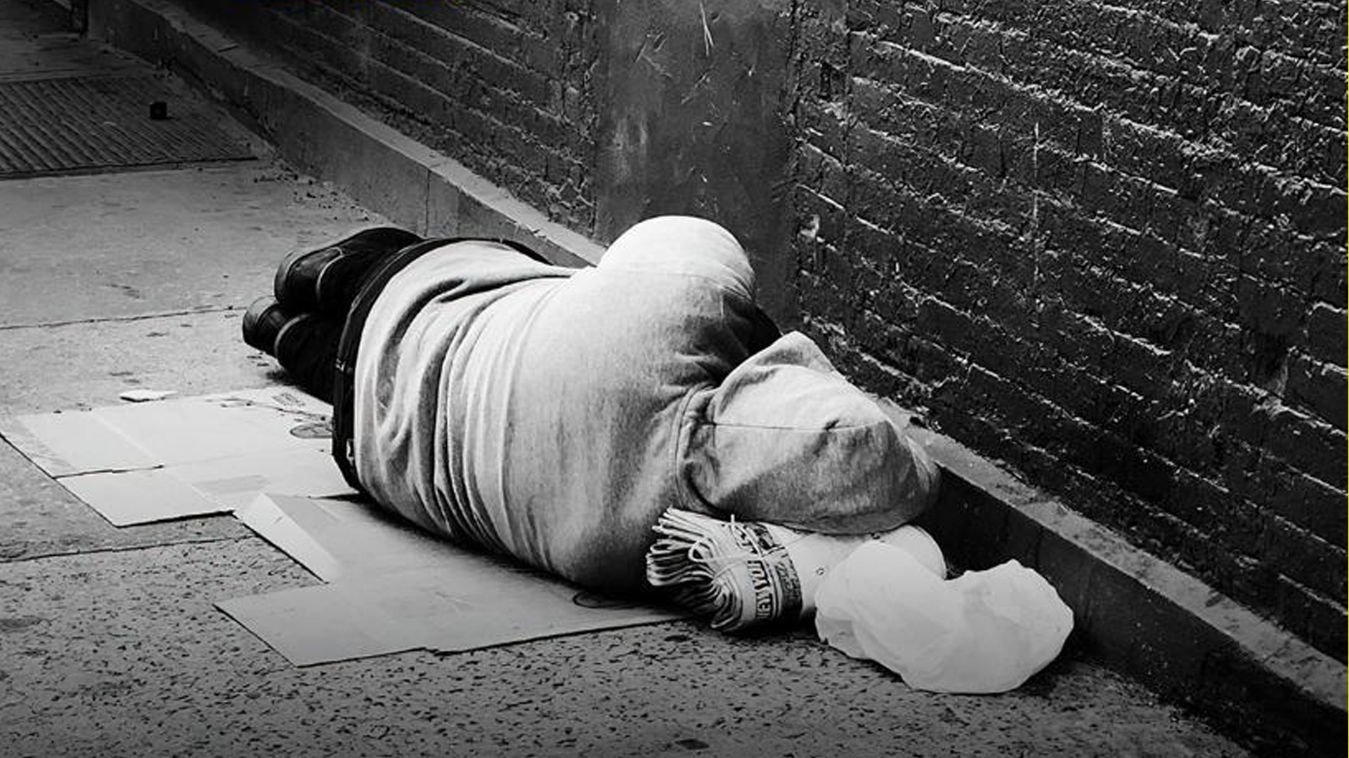 666 Schlafsäcke für die „Outsiders outside“ - 2023